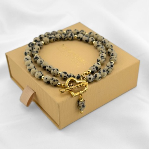 Naszyjnik damski z Jaspisu Dalmatyńskiego z zapięciem Toggle w kształcie serca i zawieszką