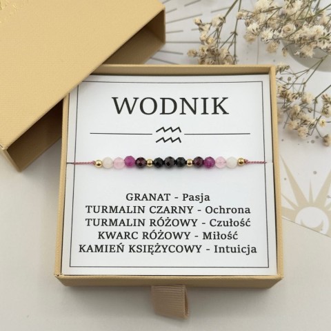 bransoletka zodiakalna dla wodnika z kamieni naturalnych na sznurku z granatem turmalinem kamieniem księzycowym
