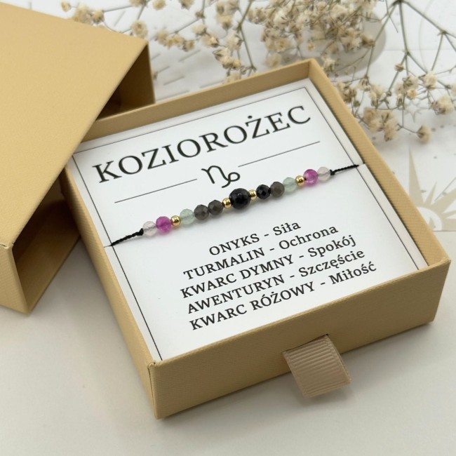 damska bransoletka dla znaku zodiaku koziorożec na sznurku z kamieni w pudełku prezentowym