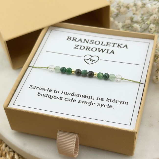 bransoletka talizman na zdrowie na sznurku z kamieni naturalnych szmaragd