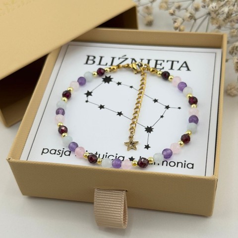 damska bransoletka dla znaku zodiaku bliźnięta z kamieni naturalnych zapinana z zawieszką gwiazdy