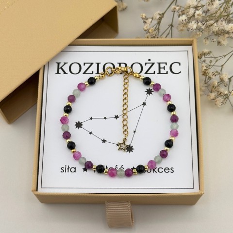 bransoletka zodiakalna dla koziorożca z kamieni naturalnych zapinana na karabińczyk z zawieszką gwiazdy