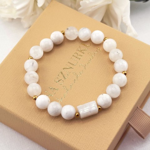 biała bransoletka damska z kamienia księżycowego na gumce