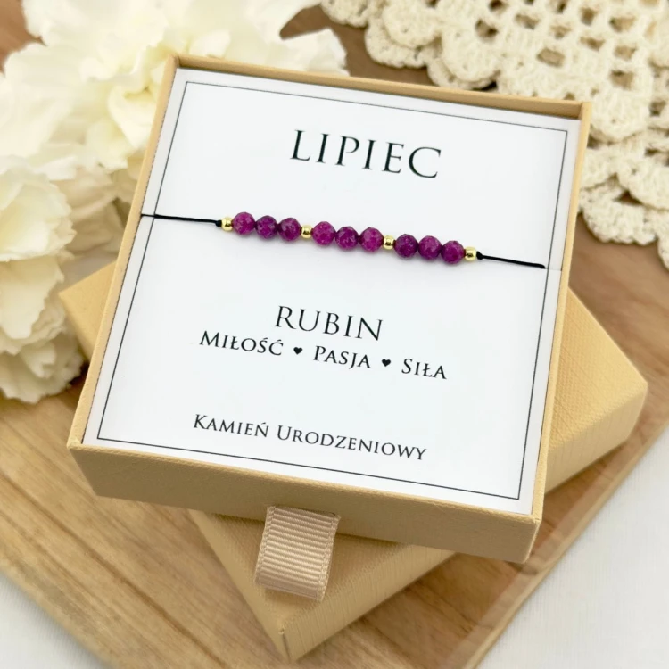 bransoletka urodzinowa lipiec z kamienia naturalnego rubinu na sznurku