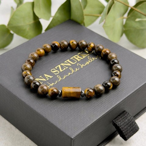 brązowa bransoletka męska z kamienia tygrysie oko na gumce