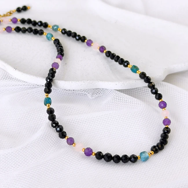 choker damski z kamieni turmalinu apatytu ametystu kwarcu różowego