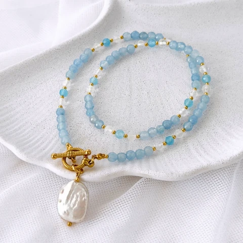 błękitny naszyjnik z jadeitu i kryształu górskiego z perłą barokową